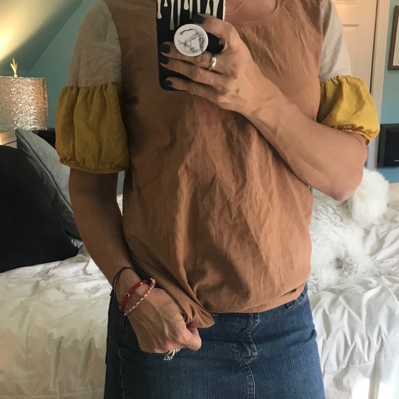 Adorable Top by April May with satin sleeves. - Picture 4 of 5